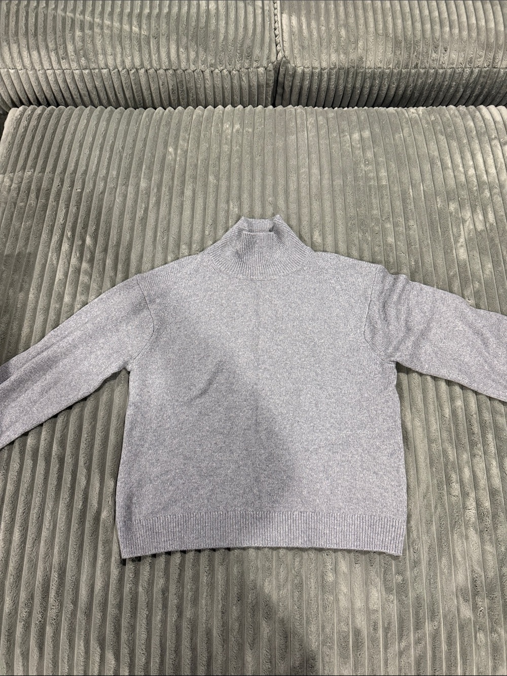 Women’s Banana Republic Light Gray Mock Neck Sweater